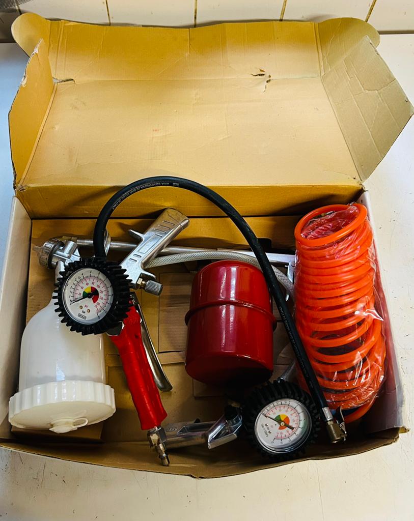Air-tool, Doe-het-zelf en Bouw, Compressors, Ophalen, Zo goed als nieuw