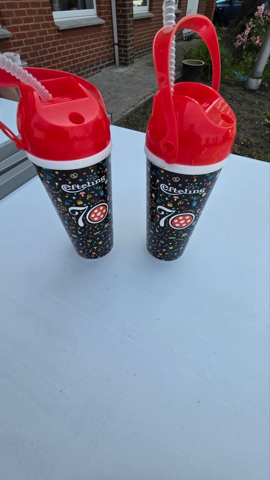 2 efteling drinbekers, Huis en Inrichting, Ophalen