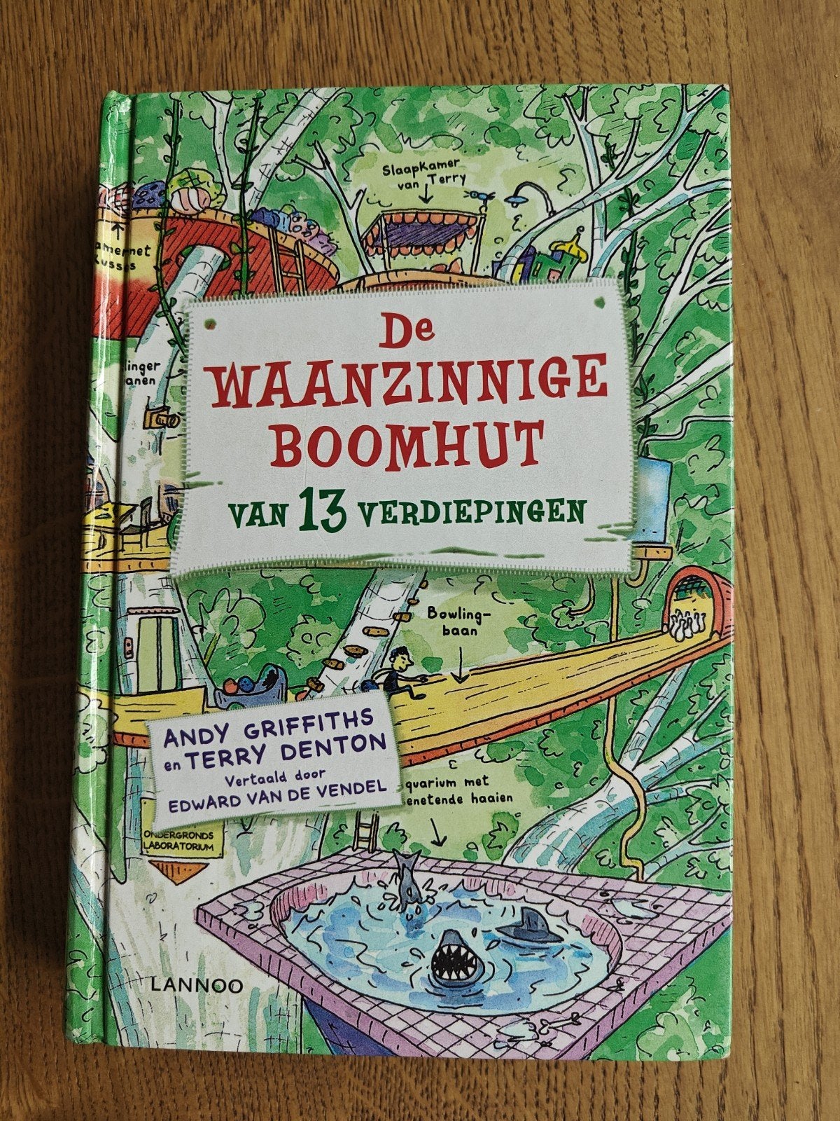 boek de waanzinnige boomhut, Ophalen of Verzenden