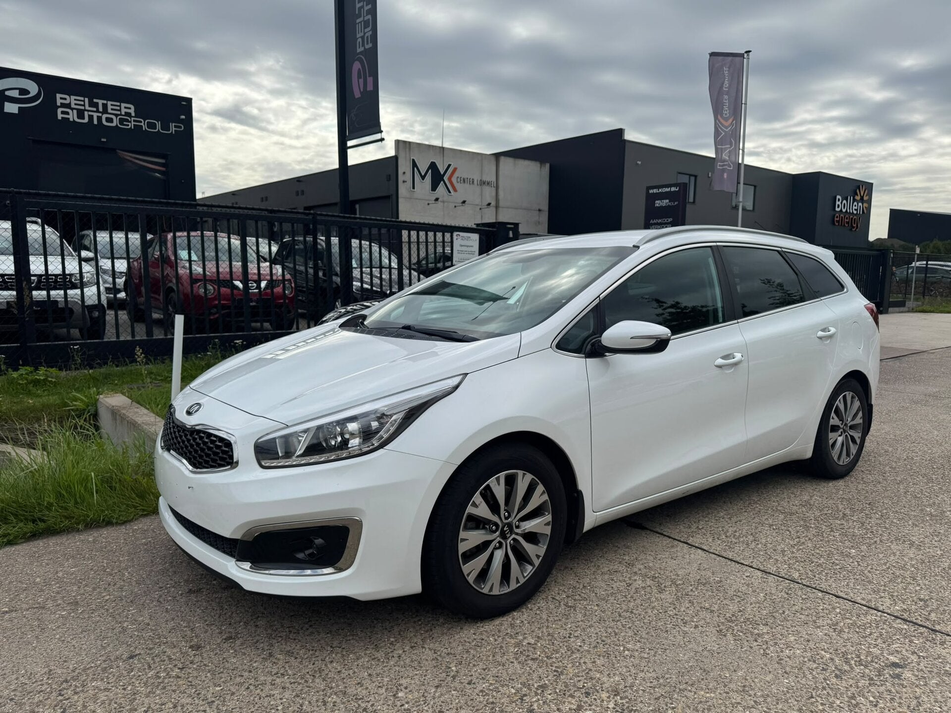 Kia Ceed Kia Ceed SW 1.0 Benzine GPS Camera Trekhaak Gekeurd, Auto's, 0 kg, 0 kg, Parkeersensor, Bedrijf