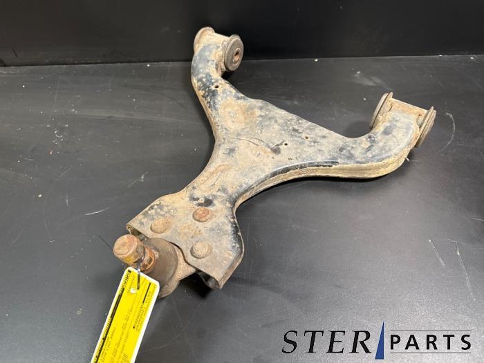Bras de suspension avant gauche d'un Mercedes Vito, 3 mois de garantie, Utilisé, -, -