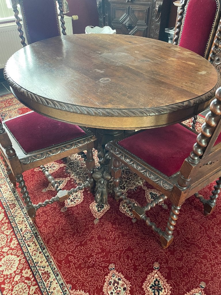 Jachttafel met bijhorende 4 stoelen, Ophalen