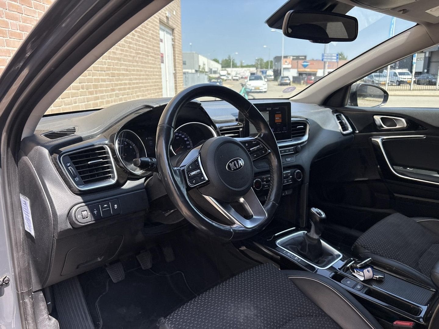 Kia cee'd Sportswagon 1.0 T-GDi DynamicPlusLine | Leder | Cl, Autos, Kia, Argent ou Gris, Achat, Entreprise, Boîte manuelle