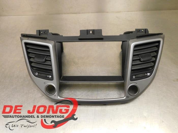 Grille aération tableau de bord d'un Hyundai Tucson, -, 3 mois de garantie, Utilisé, Hyundai