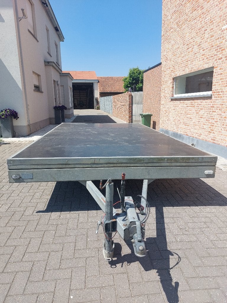 Geremde aanhangwagen, Ophalen, Gebruikt