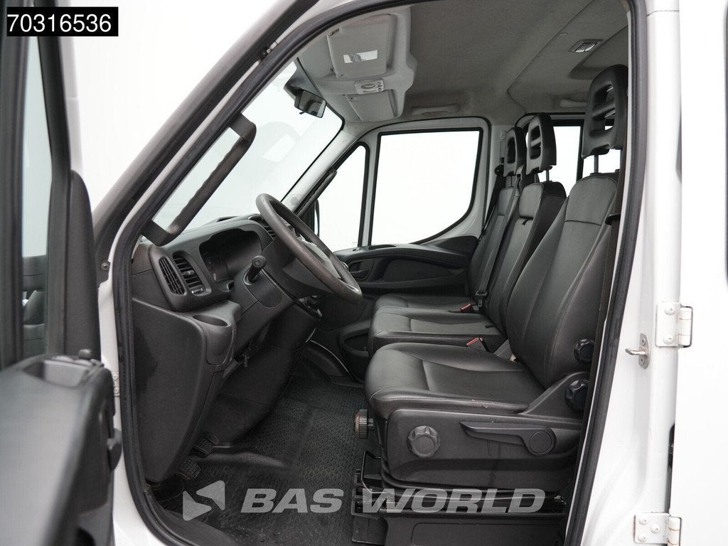 Iveco Daily 35C15 3.0L 150PK Euro6 Dubbellucht Dubbel Cabine, Cuir, Attache-remorque, Achat, Entreprise