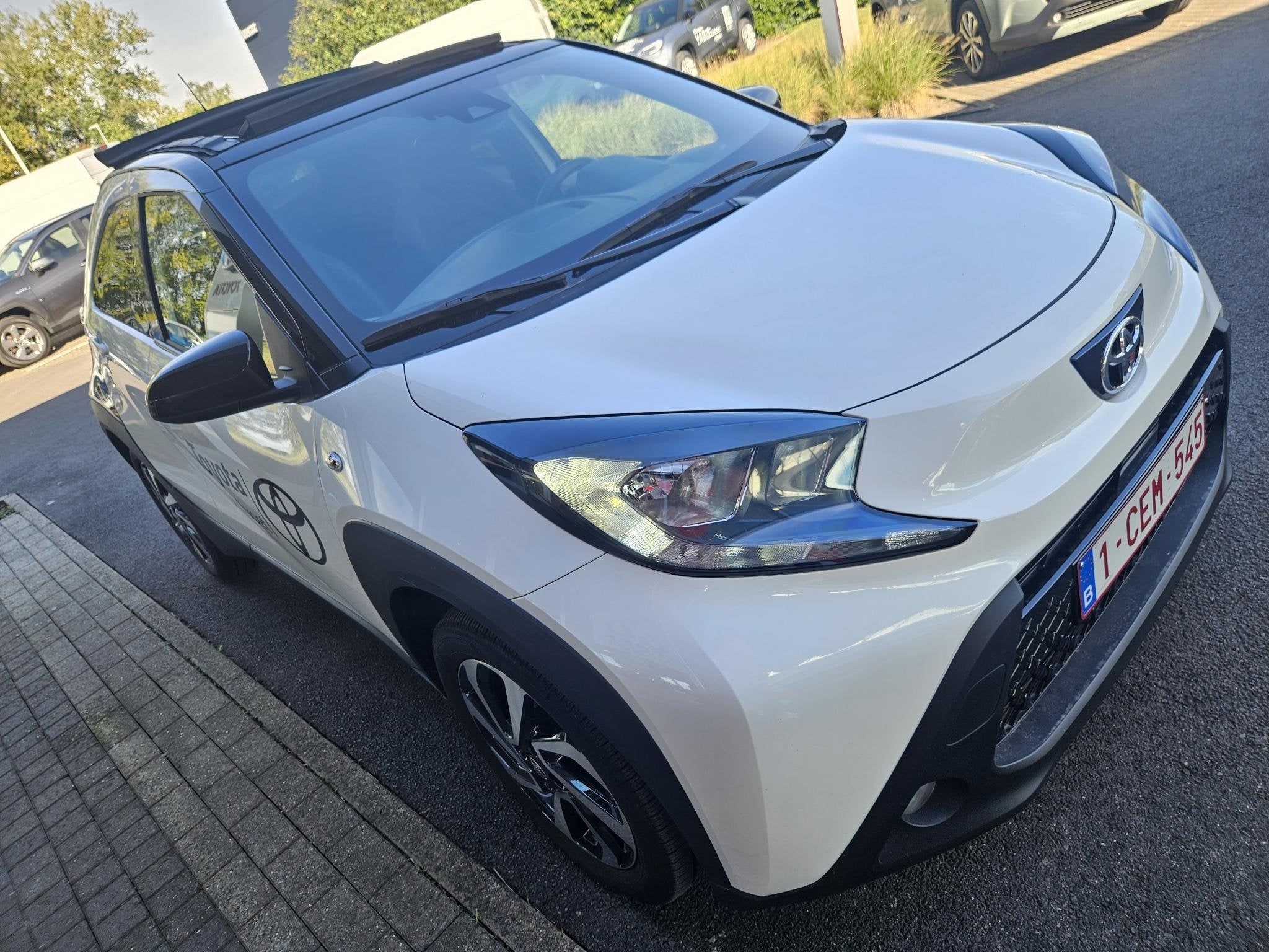 Toyota Aygo X 1.0 VVT-i Air Pulse CVT, Auto's, 4 zetels, Stof, Gebruikt, Overige kleuren
