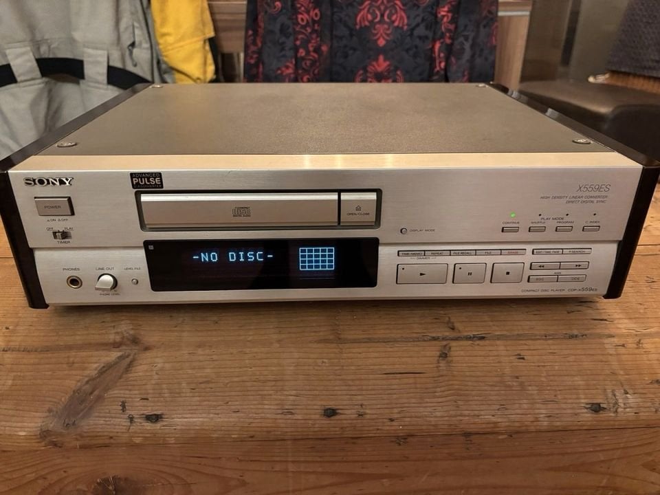 SONY CDP-X 559 ES Champagne, Enlèvement, Comme neuf