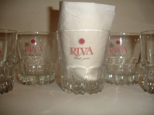 Kleine oude glaasjes van Riva, brij. Riva, later Liefmans, Ophalen of Verzenden, Zo goed als nieuw, Glas of Glazen, Duvel