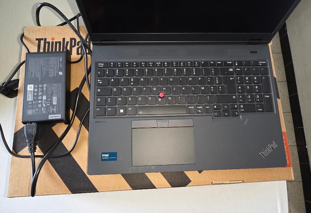 Lenovo ThinkPad P16v Gen 2 - Workstation Pro (Garantie 2029), Ophalen, 32 GB, Zo goed als nieuw, Gaming