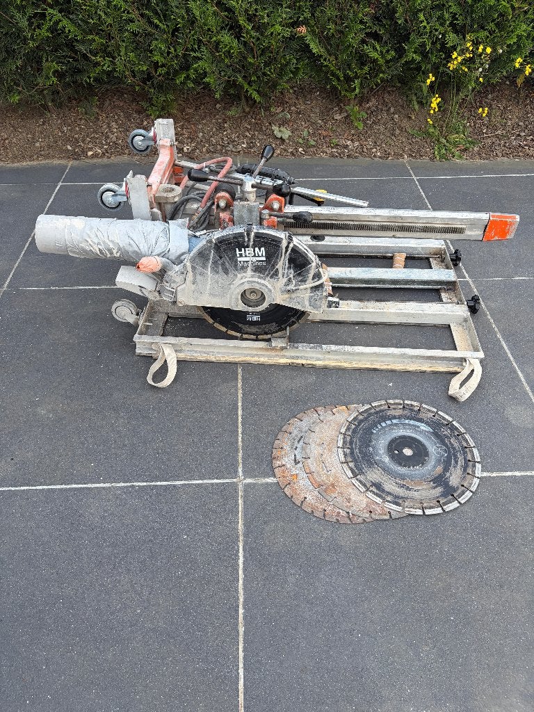 Machine de découpe à disque, refroidissement par jet d'eau., Bricolage & Construction, Enlèvement, Utilisé