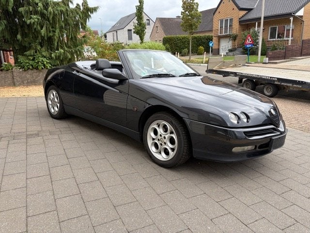 Alfa Spider *bijna Oldtimer * Meenemer!*, Auto's, Alfa Romeo, Voorwielaandrijving, Dealer onderhouden, Zwart, 4 cilinders