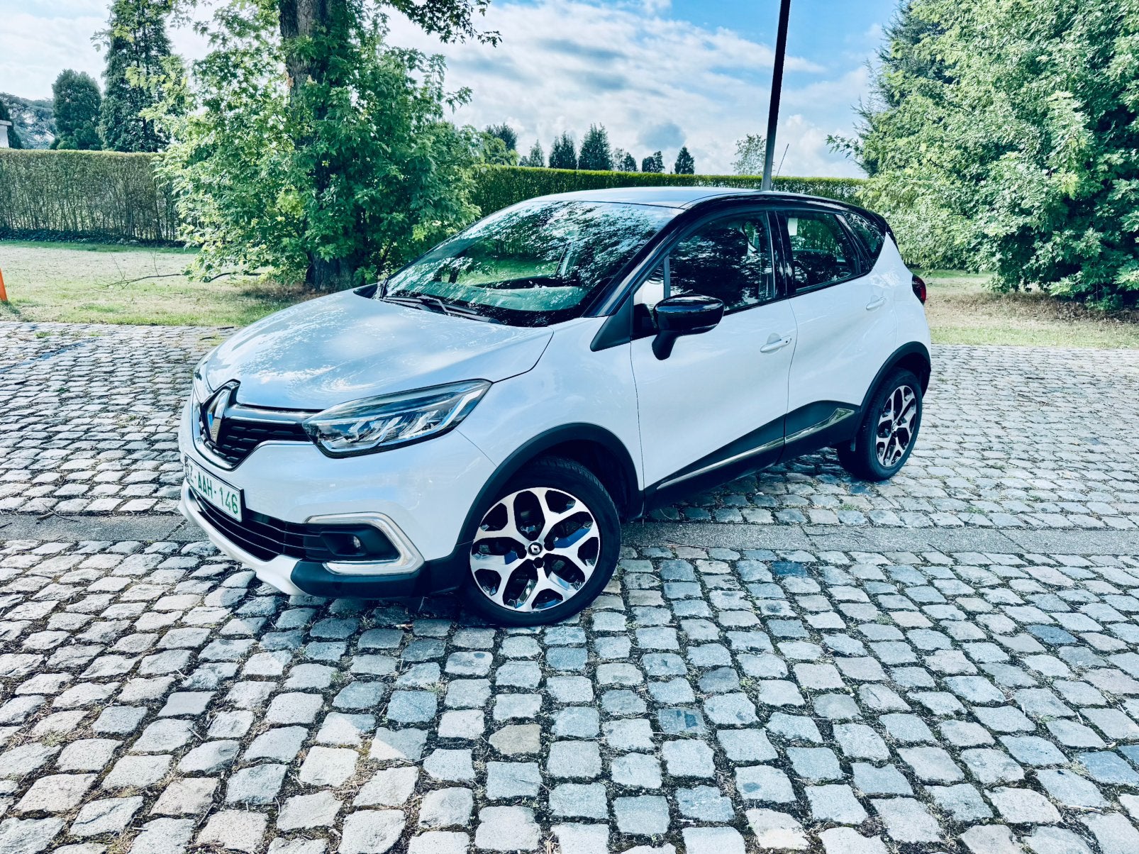 Renault Captur Intens 0.9Tce * 39.000 km*  1ste eigenaar, https://public.car-pass.be/vhr/0056a6b2-ad69-4797-be6b-938a8fe6539d