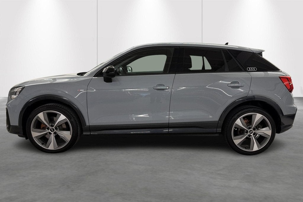 Audi Q2 1.5 35 TFSI 110kW S tronic S Line B. Ed., Argent ou Gris, Noir, 5 portes, Automatique