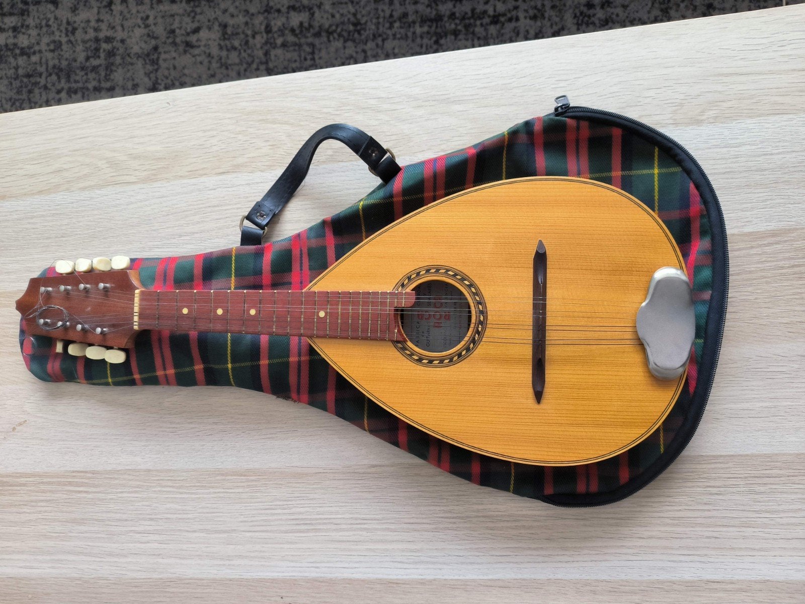Mandoline, Ophalen