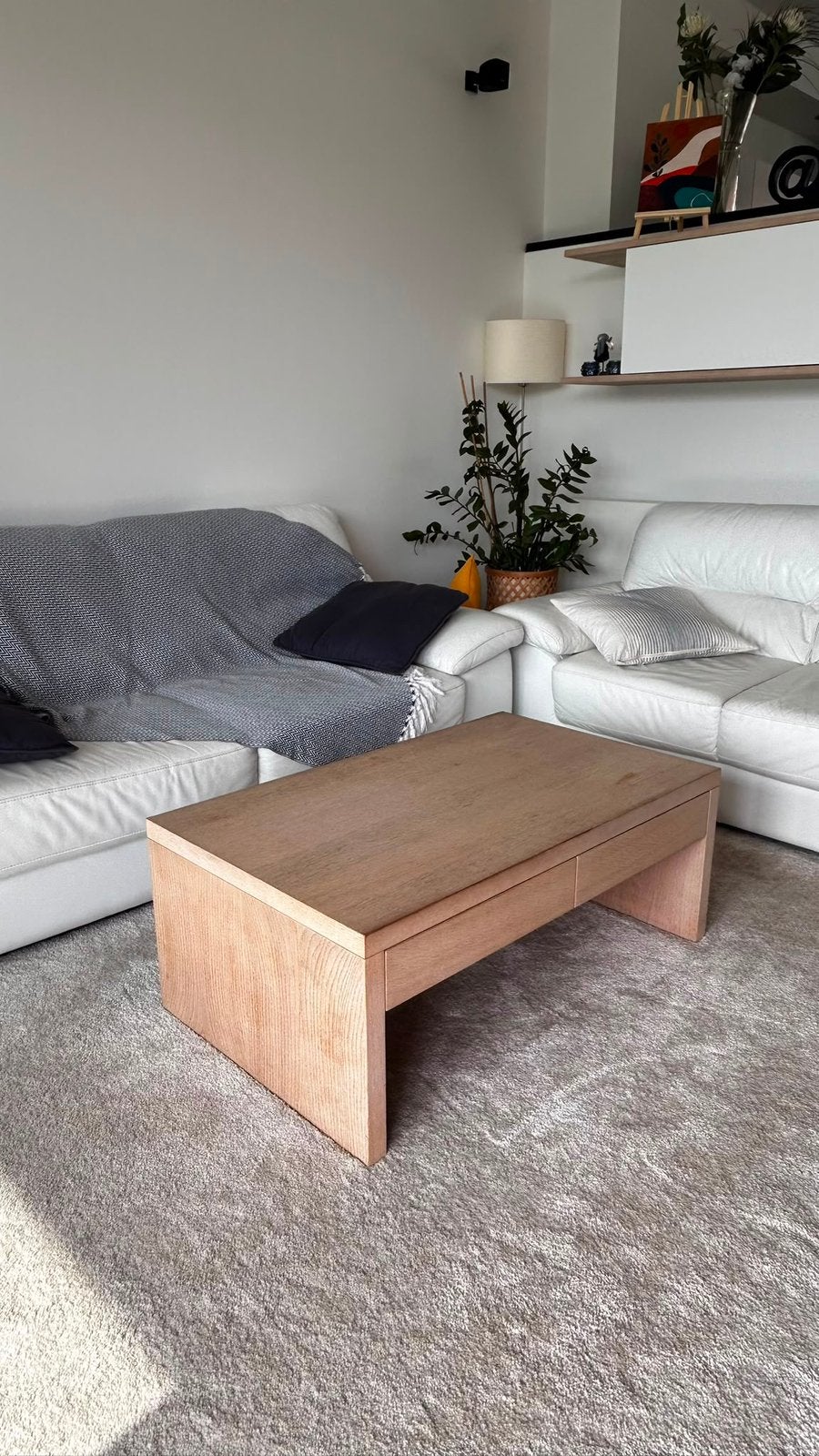 Houten salontafel met 4 lades, Ophalen, Gebruikt, 100 tot 150 cm, Eikenhout
