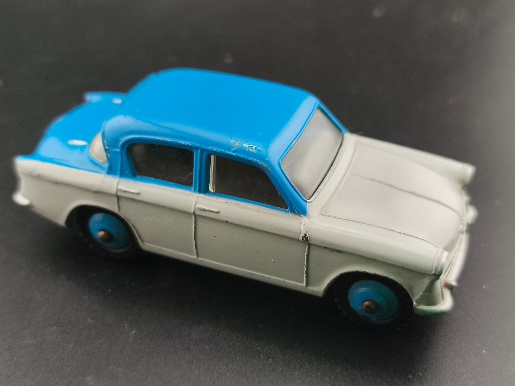 DINKY TOYS UK HILLMAN MINX 2 REF 175, Ophalen of Verzenden, Zo goed als nieuw, Auto, Dinky Toys