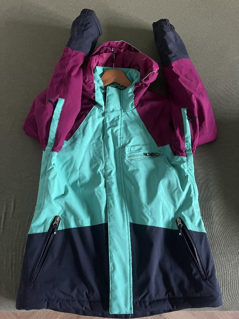 Protest set: jas + 2 skibroeken (20K wintersport), Sport en Fitness, Ophalen, Protest, Zo goed als nieuw, Kleding