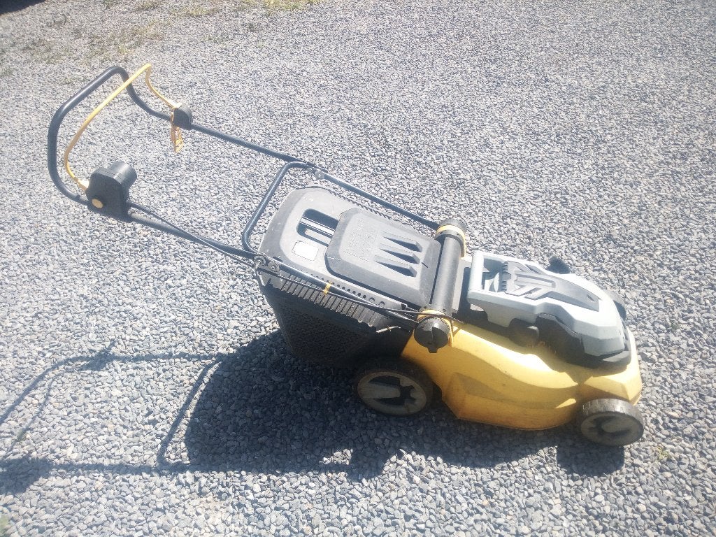 tondeuse, Démarrage électrique, Tondeuse rotative, 40 à 49 cm, Enlèvement