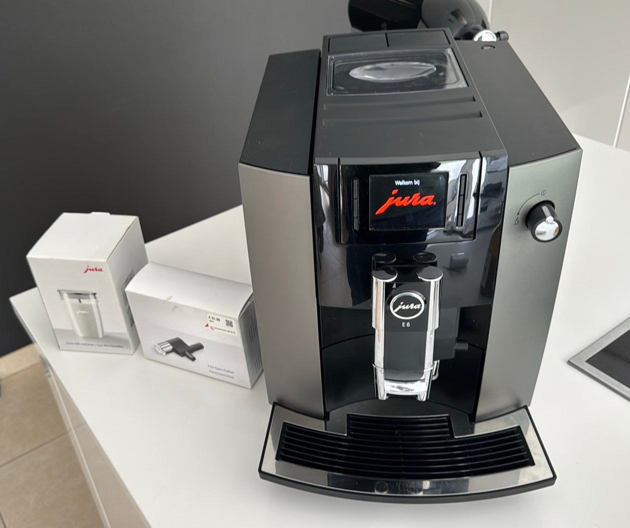 Jura E6 koffie apparast, Réservoir d'eau amovible, Enlèvement ou Envoi, Cafetière, 10 tasses ou plus