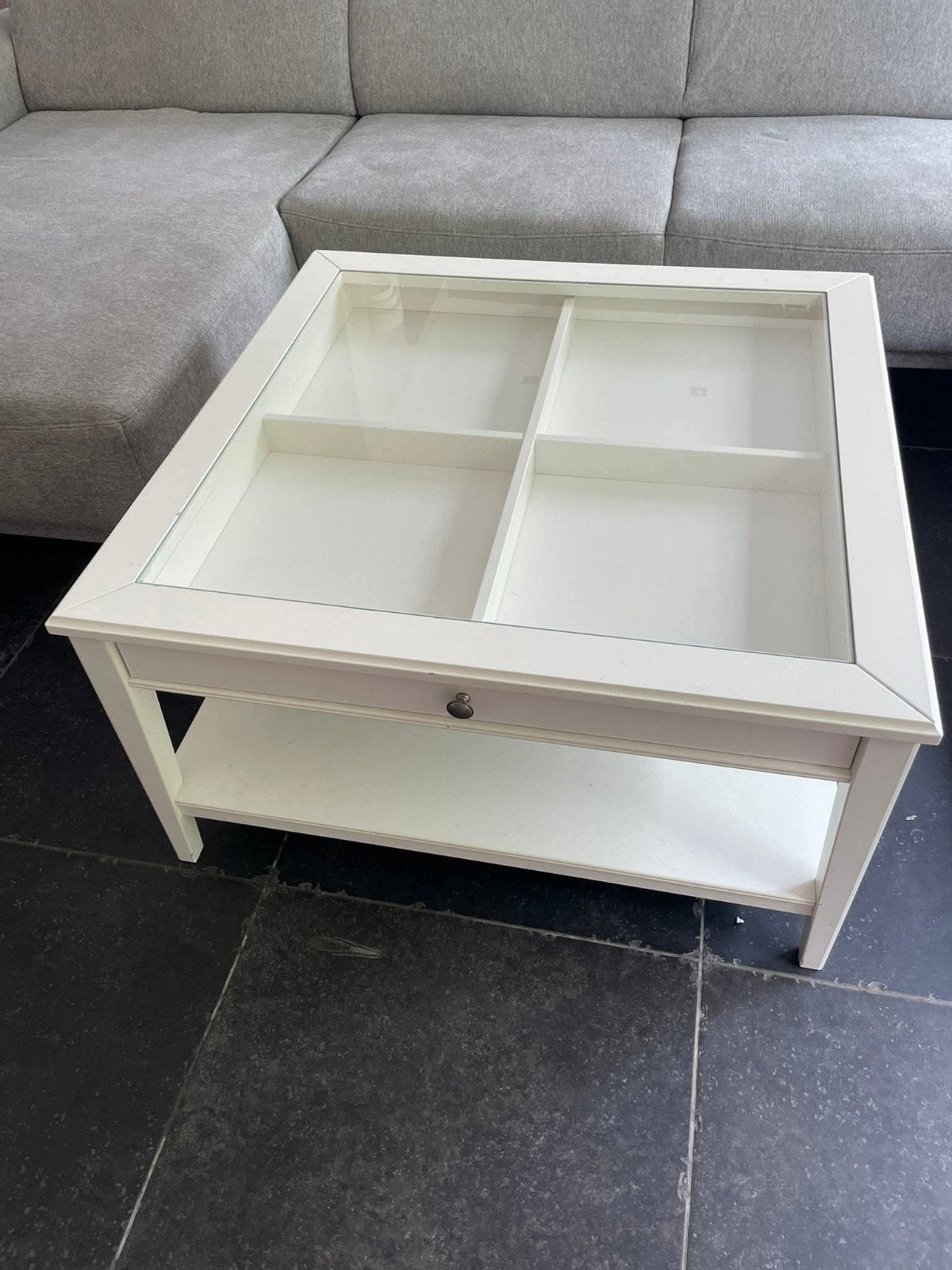 Table carrée blanche, Maison & Meubles, Enlèvement