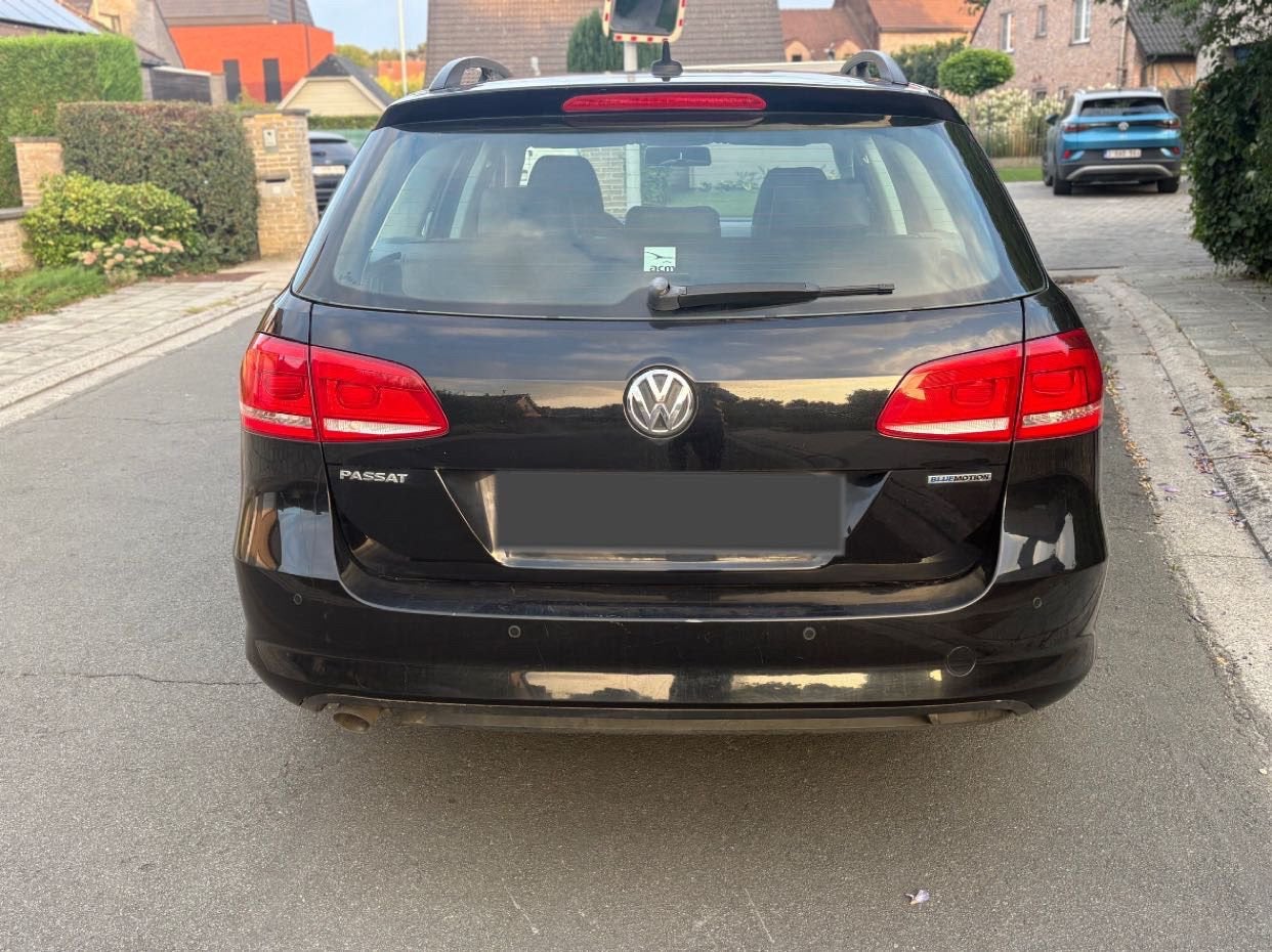 Volkswagen passat, Autos, Euro 5, Achat, Noir, 5 portes