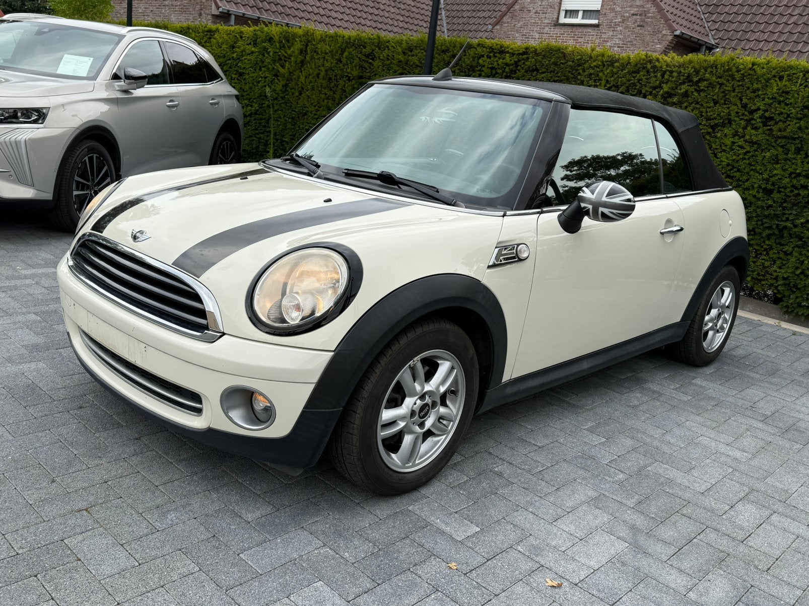 Mini One 1.6i Cabrio | Verbruik Olie !!!, Autos, Mini, Vitres électriques, Euro 5, Achat, Boîte manuelle