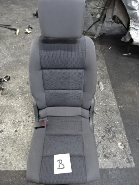 ACHTERBANK Volkswagen Touran (1T1 / T2) (01-2003/05-2010), Auto-onderdelen, Interieur en Bekleding, Gebruikt, Volkswagen, Mevr. I. Hauben