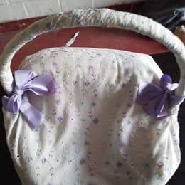 Mand voor poppen in te leggen doe een bod, Ophalen, Zo goed als nieuw, Accessoires