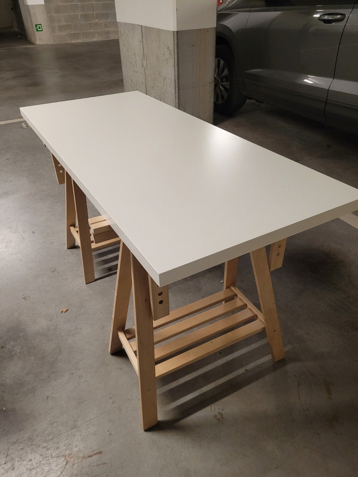 LAGKAPT/MITTBACK

IKEA bureau, Huis en Inrichting, Ophalen