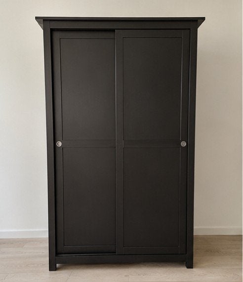 Armoire noire à portes coulissantes–200  110  55cm, Maison & Meubles, Armoires | Armoires à chaussures, Enlèvement