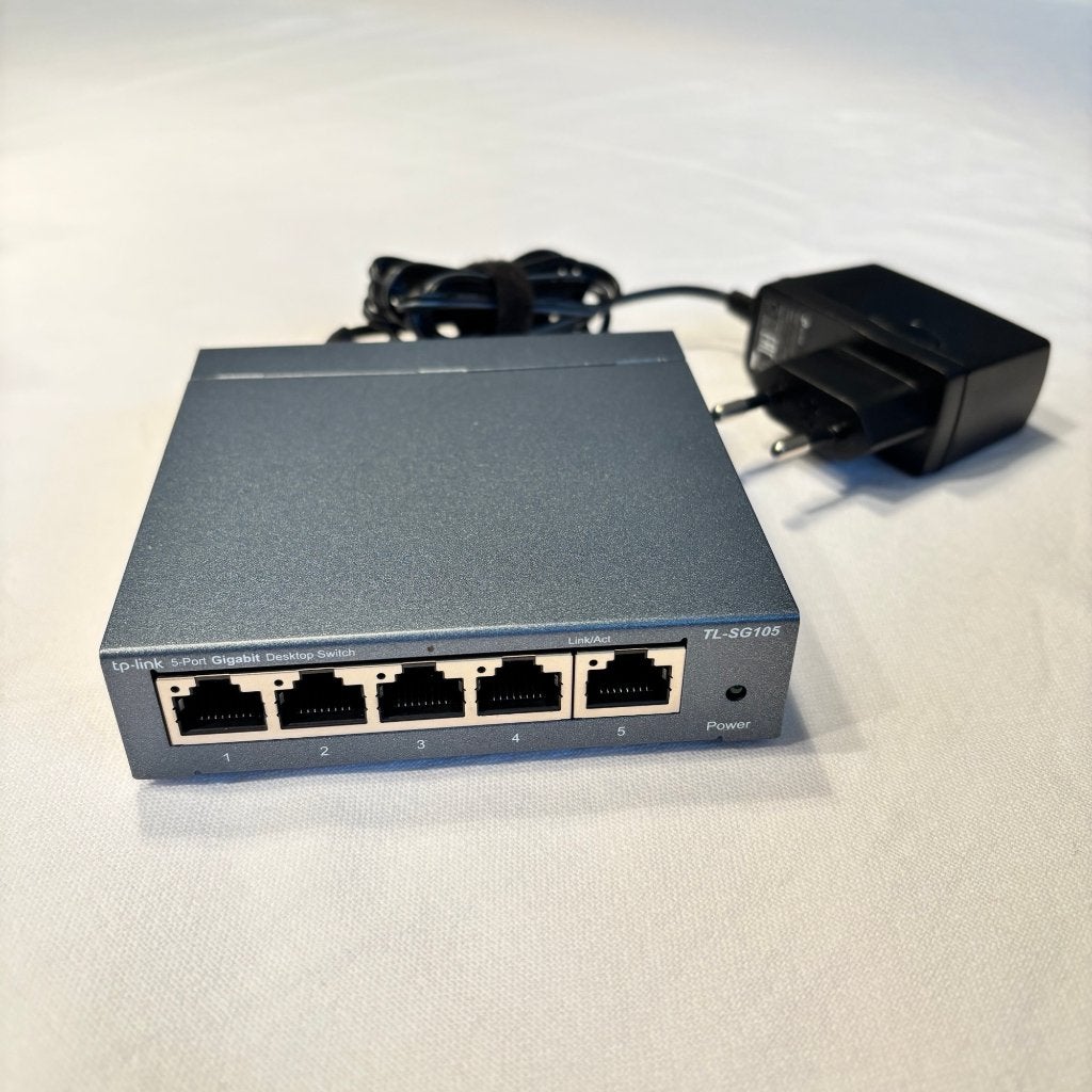 TP-Link TL-SG105 netwerkswitch, Ophalen of Verzenden, Zo goed als nieuw