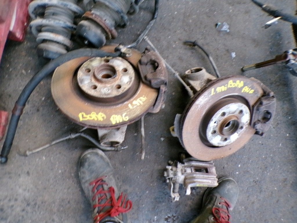 Moyeu avant gauche VW Bora 1.9TDi 74kw 1998-2005 LP/15457, Ophalen, Gebruikt