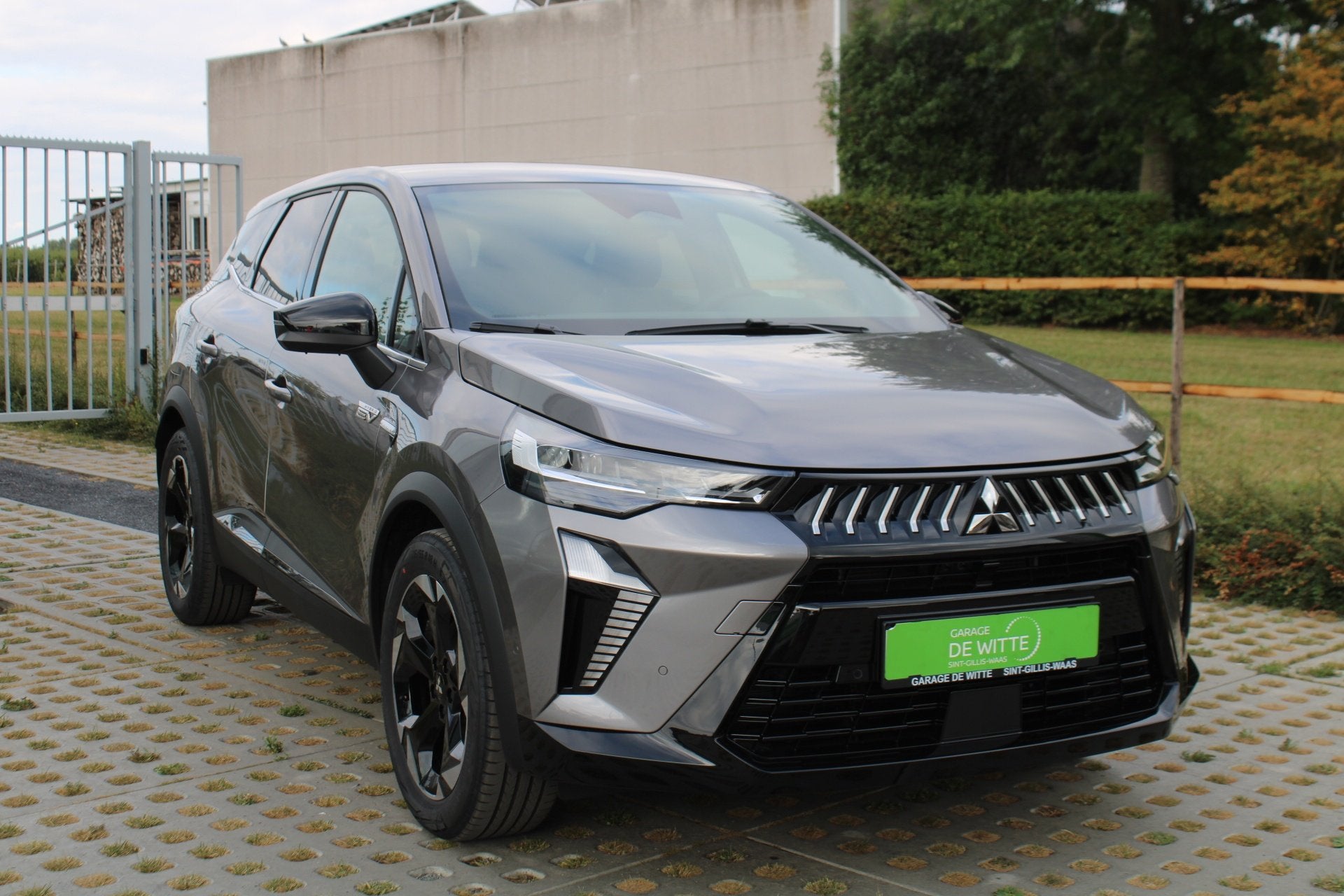 Mitsubishi Grandis Intense+ 1.8 HEV (automatique), Autos, Neuf, Euro 6, 5 places, Automatique