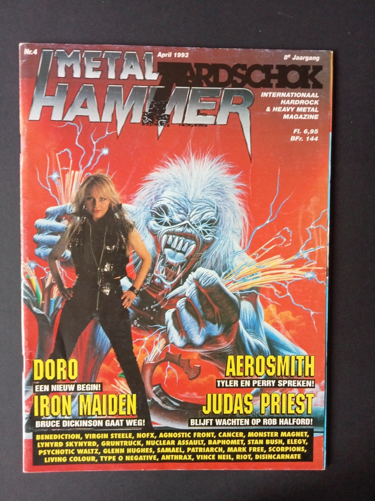 Doro,Iron Maiden tijdschrift +poster Judas Priest ,Van Halen, Metal