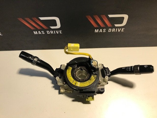 Lexus IS200 spring clock, Utilisé