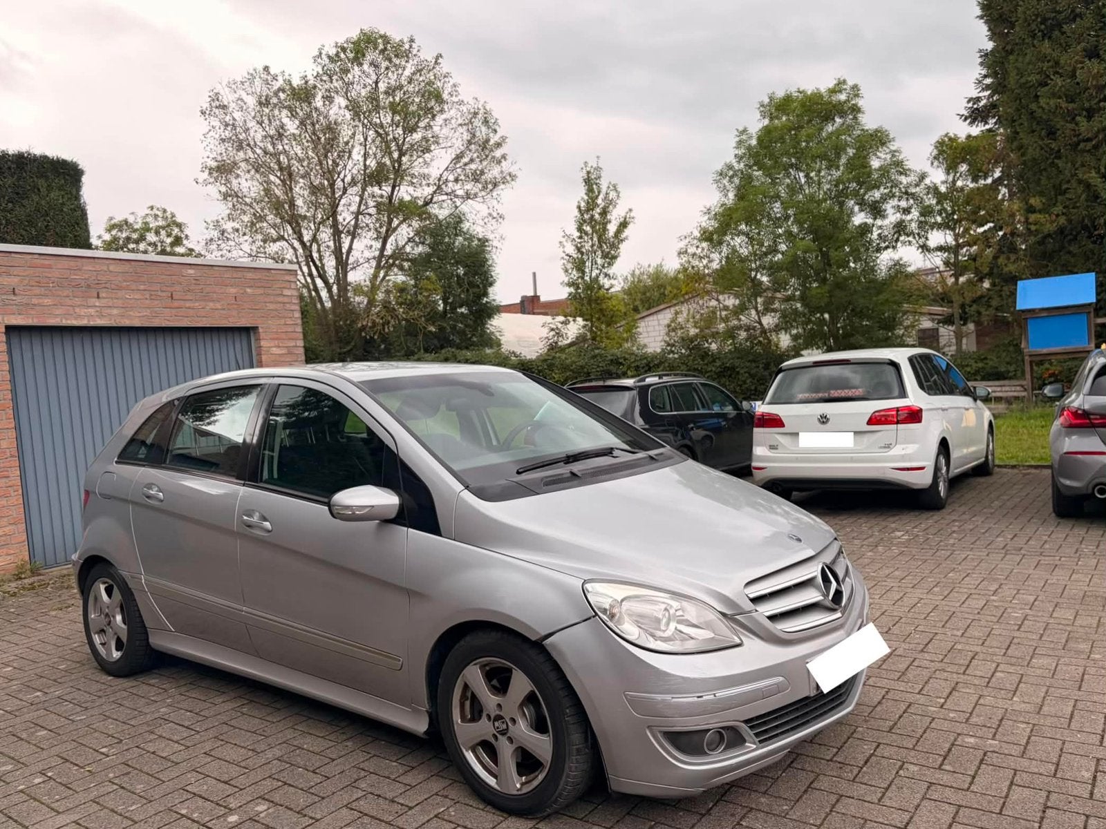 Mercedes b200 automatique année 2008, Auto's, Mercedes-Benz, Automaat, 4 deurs, 1989 cc, Zwart