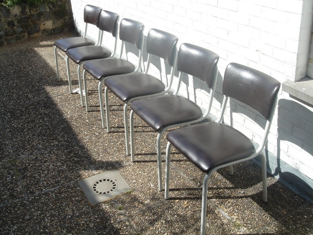 8 CHAISES (6 SUR PHOTO) ACIER REMBOURRÉES SOLIDES CONFORT, Maison & Meubles, Synthétique, Enlèvement, Noir, Cinq, Six Chaises ou plus