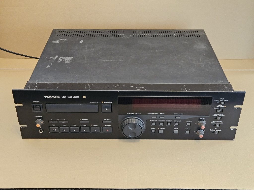 TASCAM DA-30 MK II DAT recorder, Audio, Tv en Foto, Cassettedecks, Ophalen