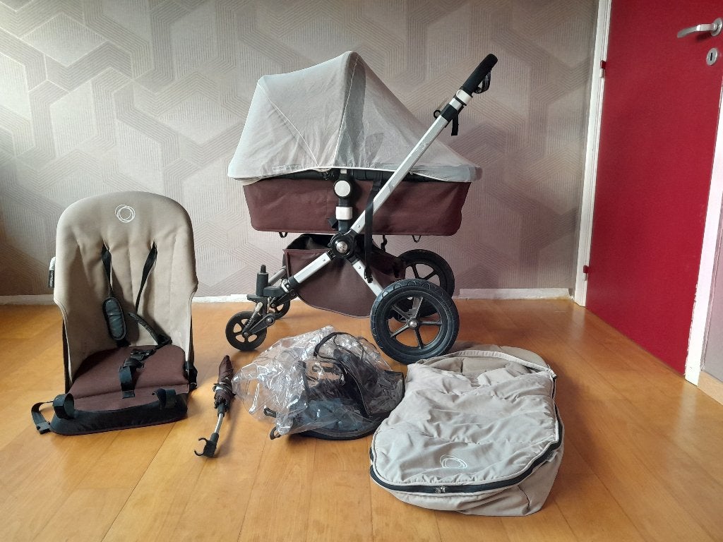 Poussette Bugaboo avec accessoires, Enfants & Bébés, Bugaboo, Pneus, Enlèvement, Utilisé