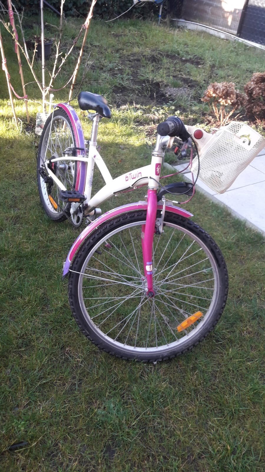 B-twin meisjesfiets, Fietsen en Brommers, Ophalen, 24 inch, Versnellingen, Zo goed als nieuw