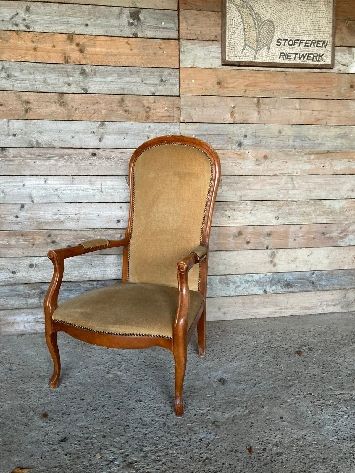 Louis Philipe Armstoel, Fauteuil Voltaire, Enlèvement