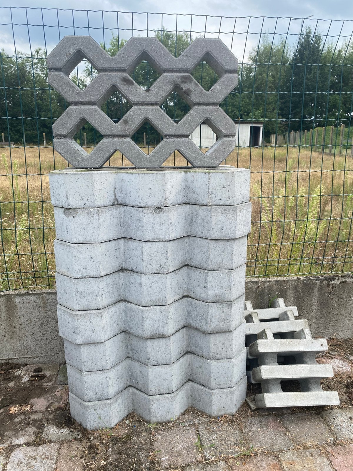 Grasdals gratis, Tuin en Terras, Ophalen, Nieuw, Beton, Overige typen