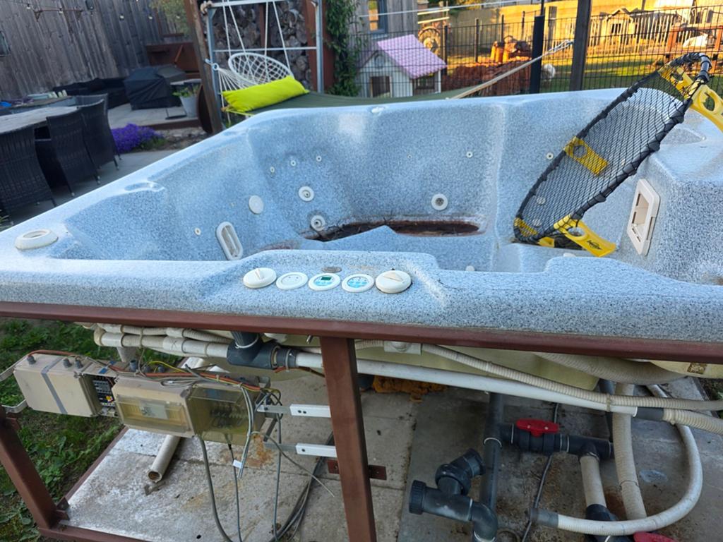 Jacuzzi  voor handige harry, Ophalen