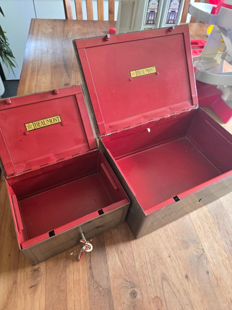 Deux coffre fort beaumont