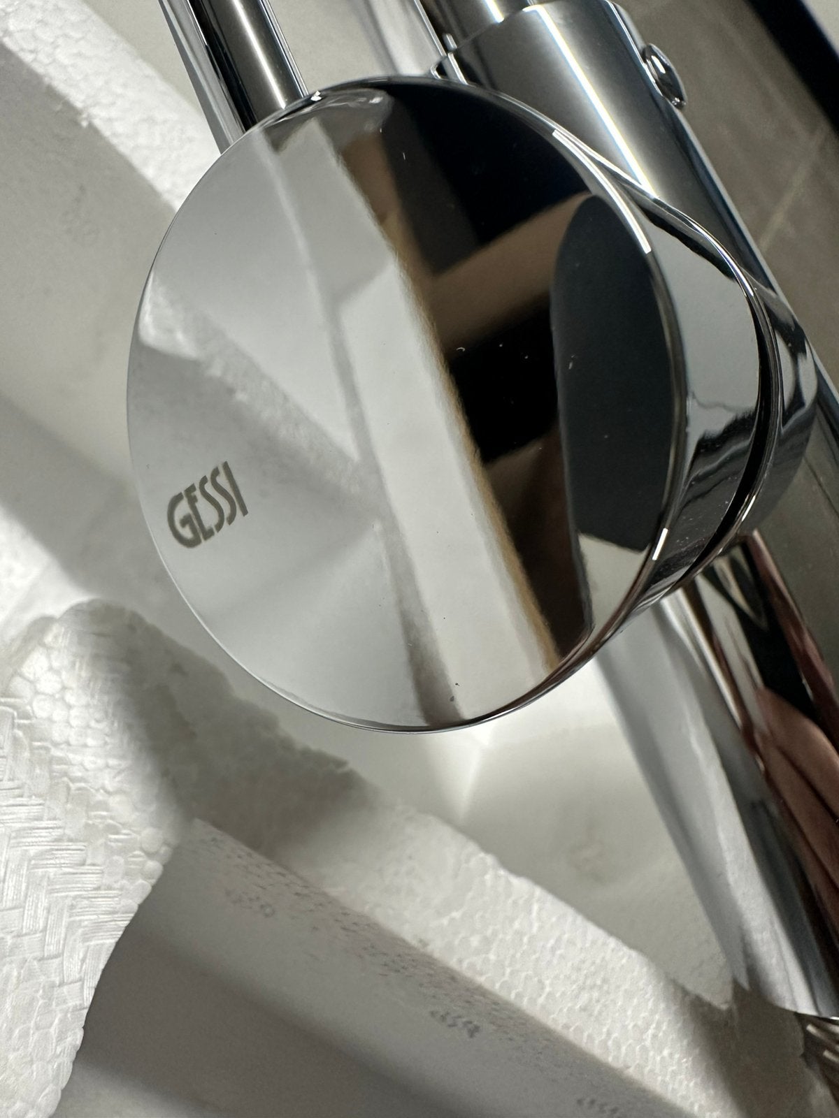 Nieuwe Gessi Oxygene 20573 Chrome – met uittrekbare douche, Doe-het-zelf en Bouw, Sanitair, Ophalen, Zo goed als nieuw, Douche
