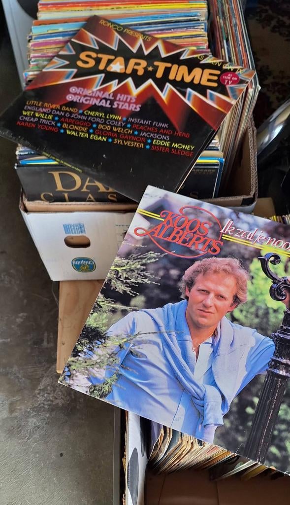 Partij 600 x vinyl, langspeelplaten, elpees, 1 koop € 100,-, Ophalen, Gebruikt