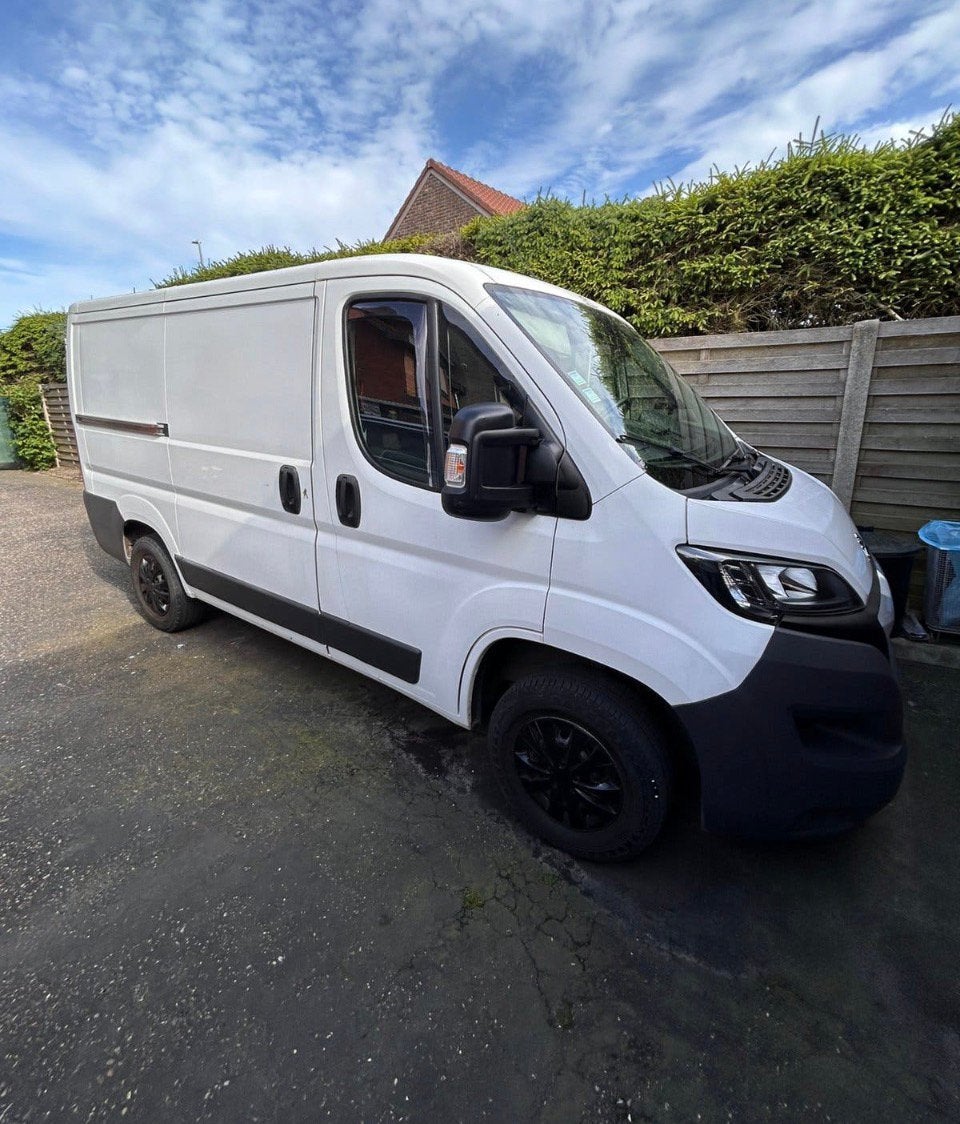 Peugeot Boxer, Voorwielaandrijving, Stof, Zwart, Wit