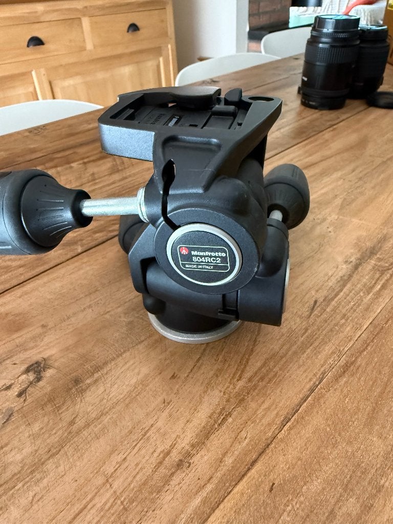 Tête de trépied à 3 voies Manfrotto 804RC2, TV, Hi-fi & Vidéo, Pliable, Enlèvement ou Envoi, Tête de trépied, Comme neuf