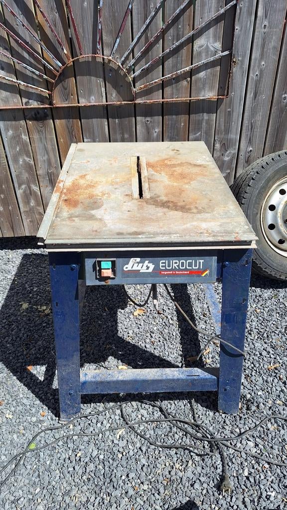 Scie circulaire sur table Lutz